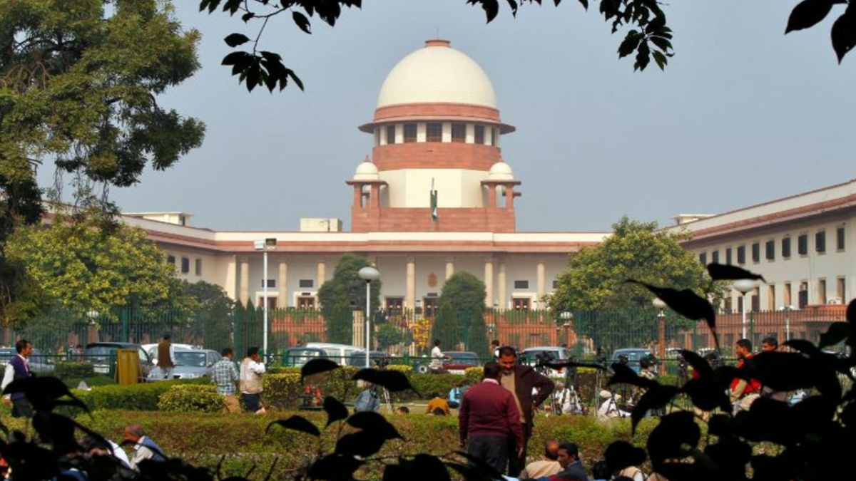 AIBE XIX: Supreme Court allows all final year students to appear for All India Bar Examination