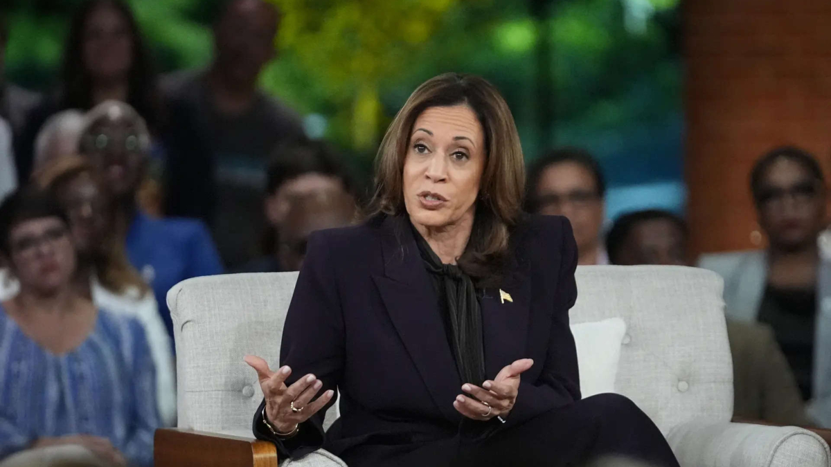 Kamala Harris pledges to open federal jobs to non-degree holders amid rising education costs and low graduation rates: A look at alternative paths to success