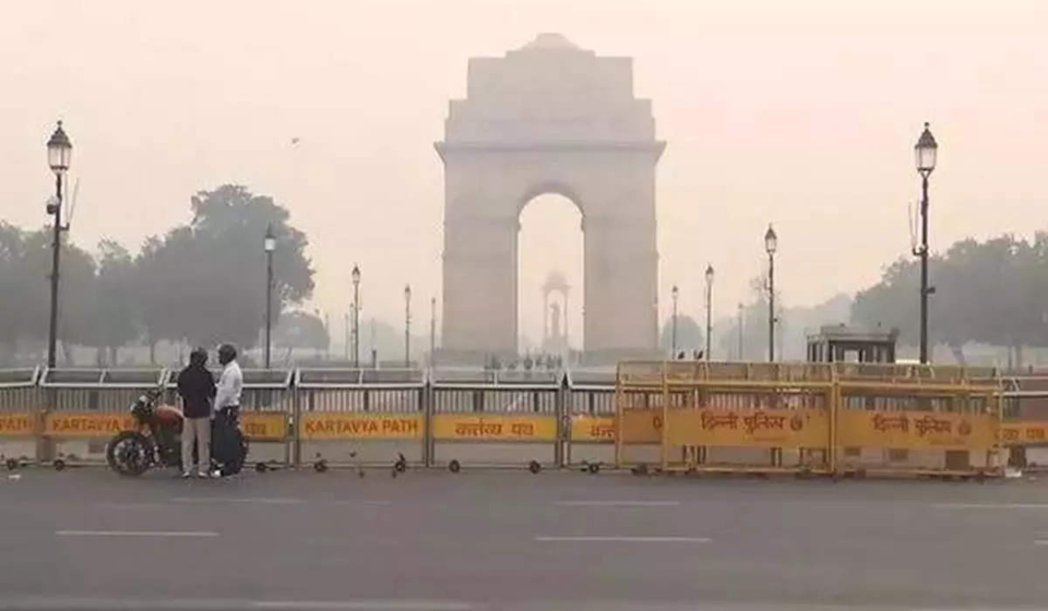 Delhi schools remain closed amid improving air quality, await further notice