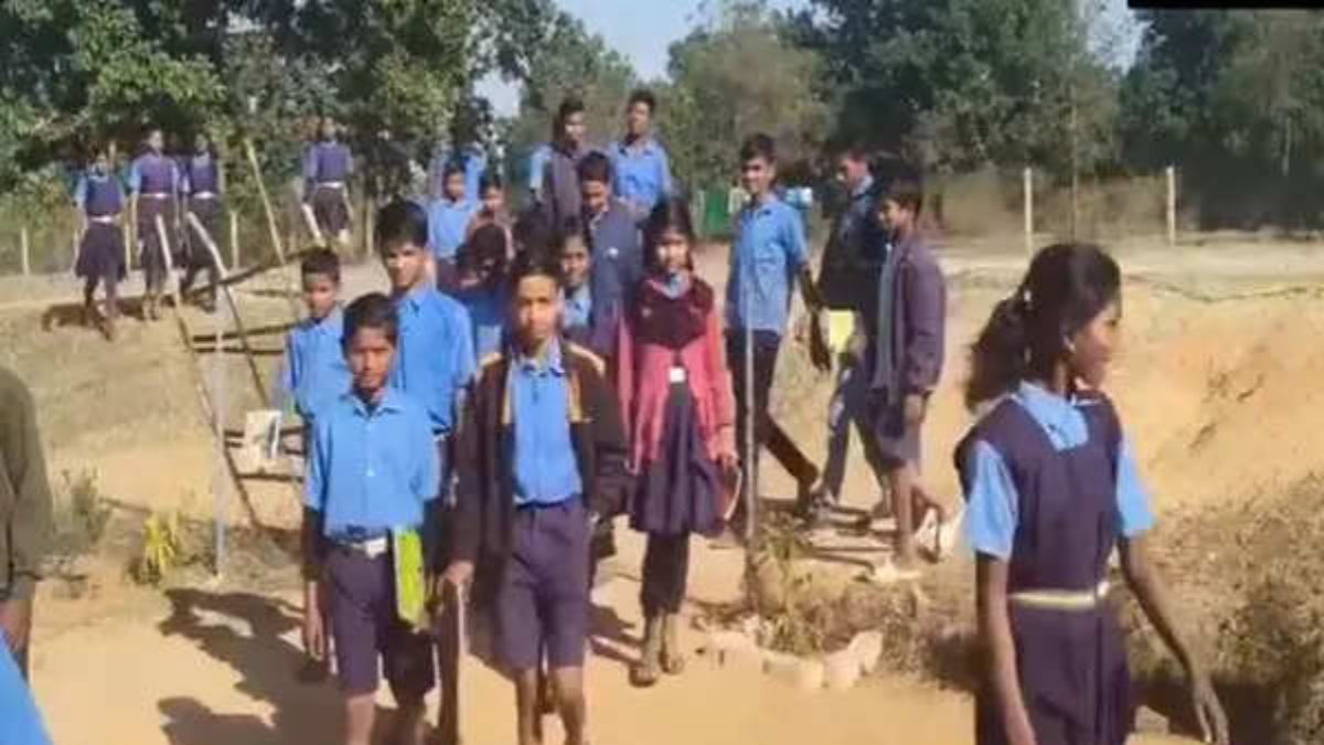 Chhattisgarh Adopts 'Bagless' Learning Model in Balrampur