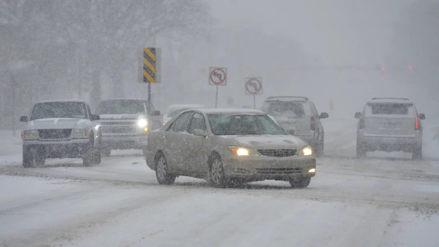 Winter storm disrupts schools across multiple US states